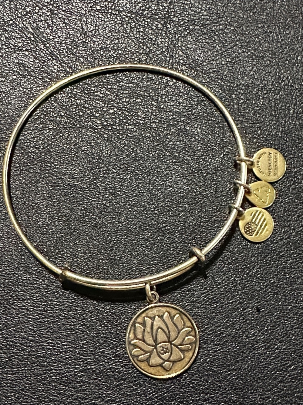 2015 Alex and Ani Lotus Peace Petals Gold Bangle Bracelet